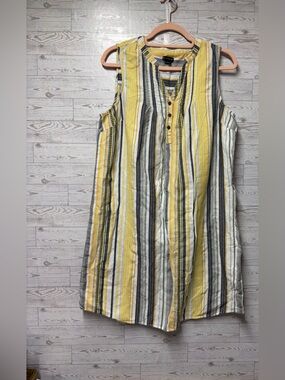 New Directions Yellow, Gray & White Striped Sleeveless Tunic